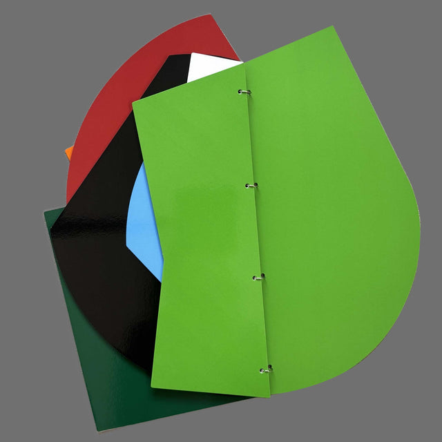 8 pieces of paper, 8 shapes, and 8 colors